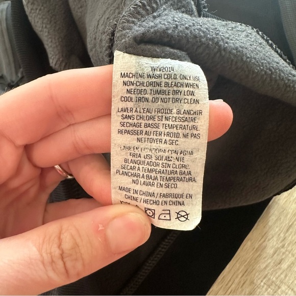 Evoshield gray and blue 1/4 zip pullovers - Picture 8 of 9